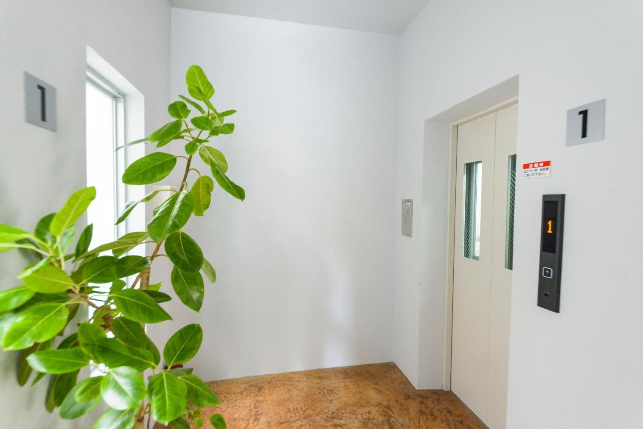 Mr. Kinjo In Mihara Aparthotel Naha Exterior photo