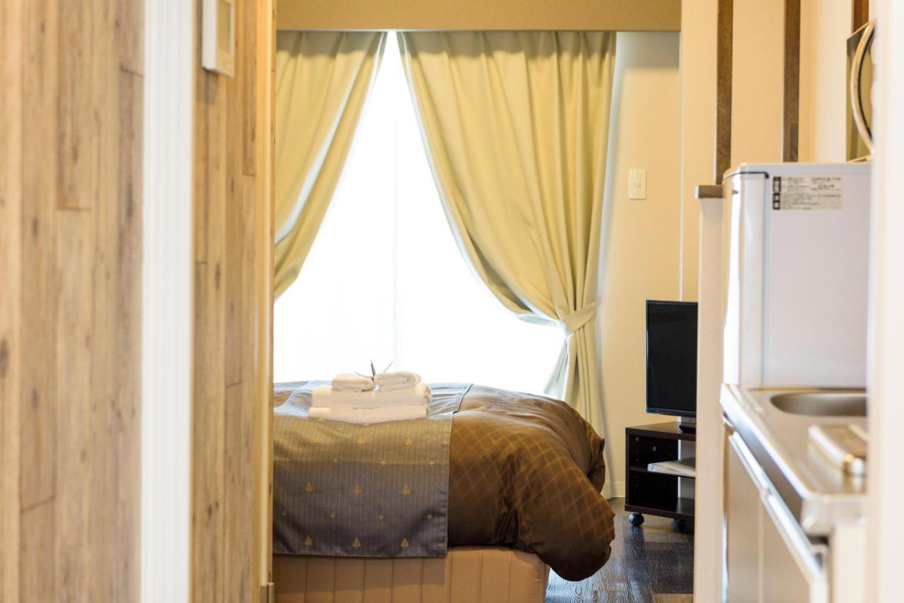 Mr. Kinjo In Mihara Aparthotel Naha Exterior photo